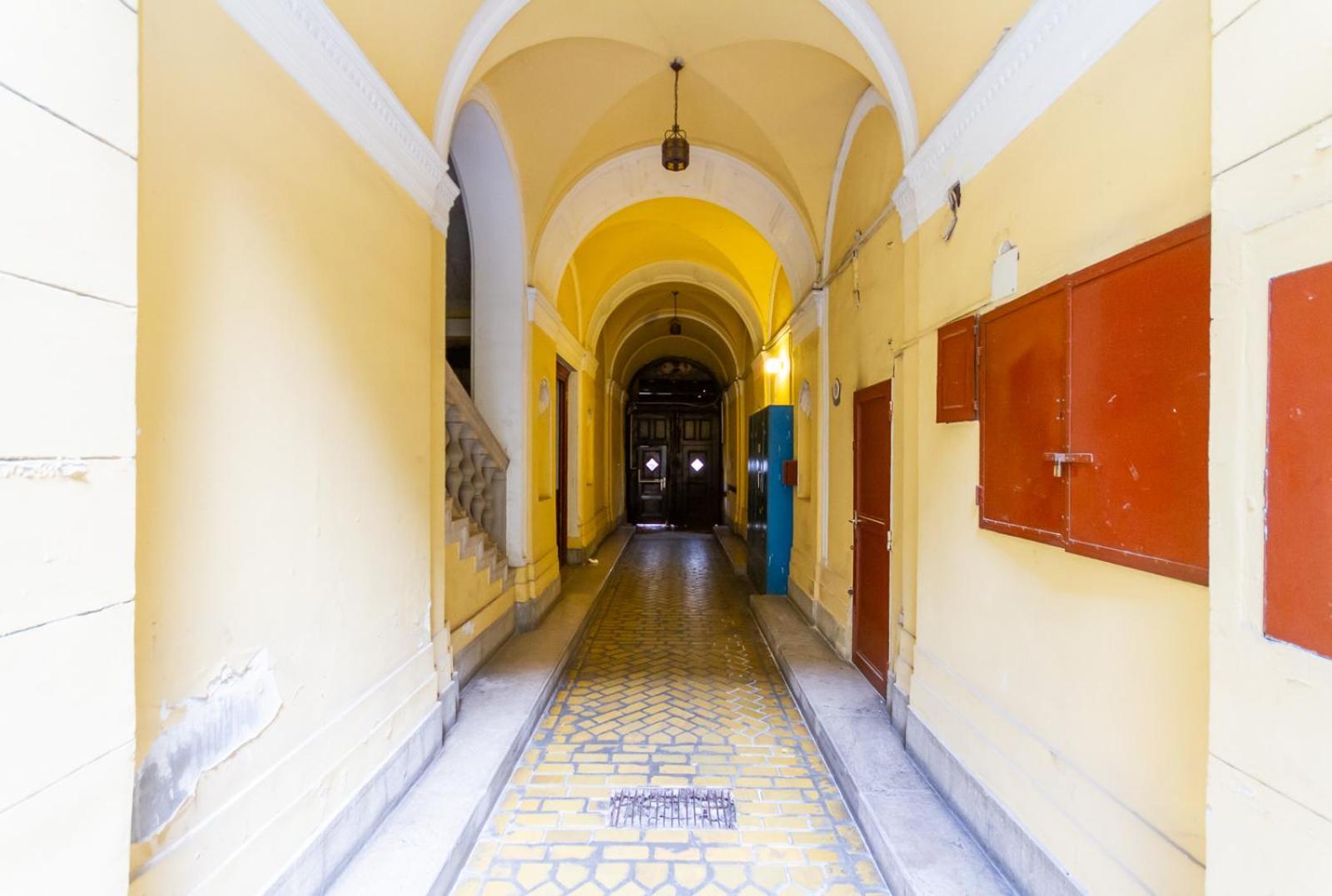 Appartement Galerie Grandeur With 2br By Newave
