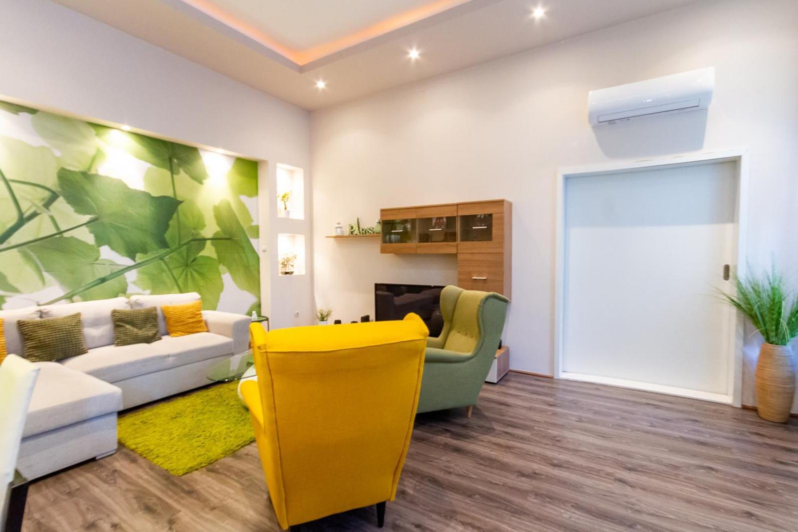 Galerie Grandeur With 2br By Newave Apartment